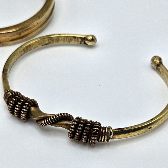 VINTAGE Minimalist Style Brass Stacking Cuff Bracelets Set of Three - Picture 3 of 6